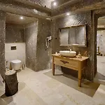 Hera Cave 3*