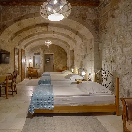 Hotel Hera Cave
