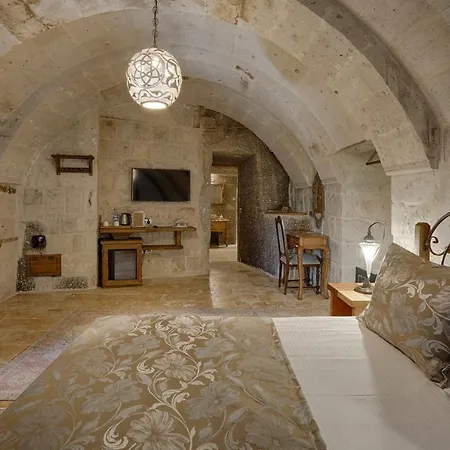 Hera Cave 2* Goreme
