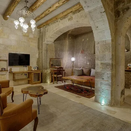 Hotel Hera Cave 2*
