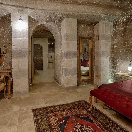 Hotel Hera Cave