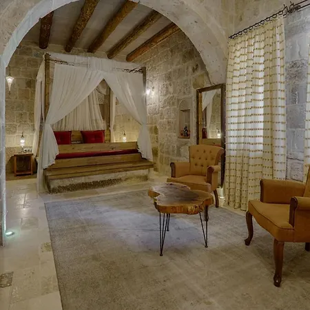 赫拉凯弗套房酒店