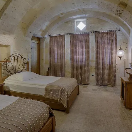 赫拉凯弗套房酒店 3* 格雷梅