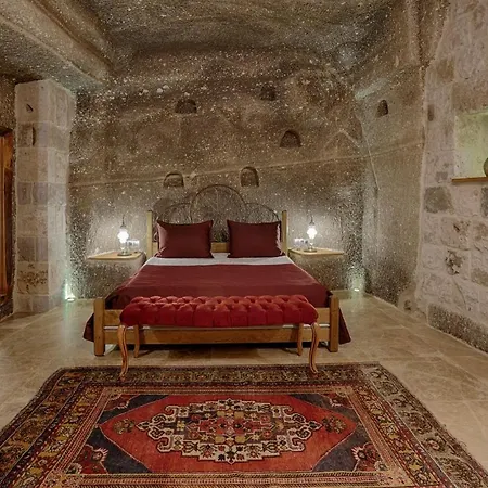 Hotel Hera Cave 2*