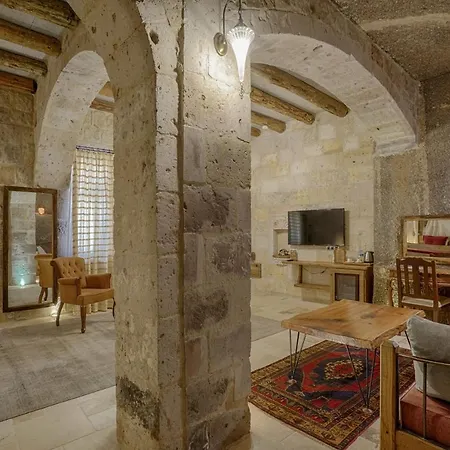 헤라 케이브 스위트 호텔 3*