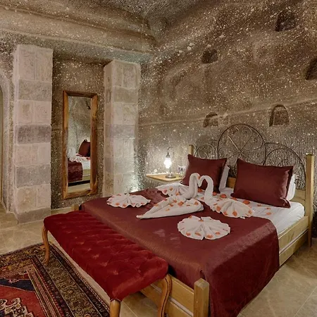 Hotel Hera Cave