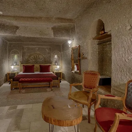 Hotel Hera Cave
