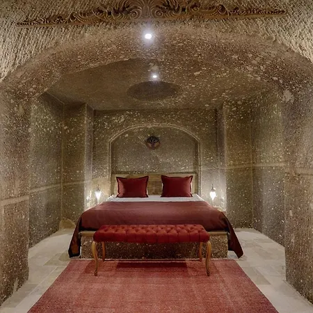 Hotel Hera Cave