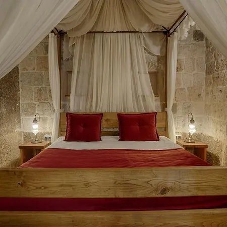 赫拉凯弗套房酒店 酒店 3*