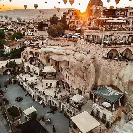 酒店 赫拉凯弗套房酒店 3*