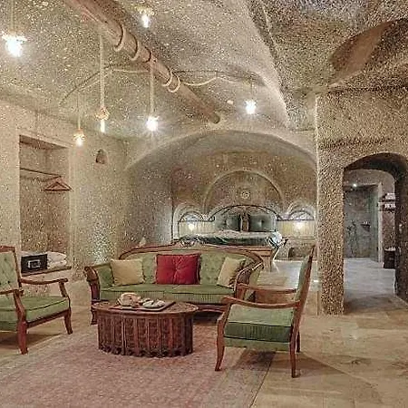 Hera Cave 3*
