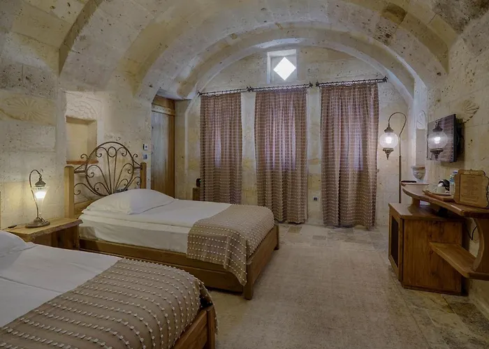 Hera Cave 3* גורמה