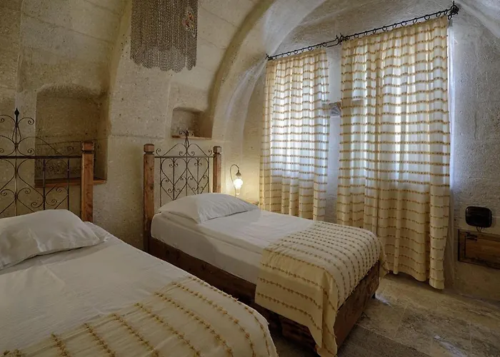 Hera Cave מלון גורמה