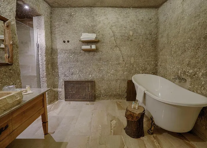 Hera Cave 3* גורמה