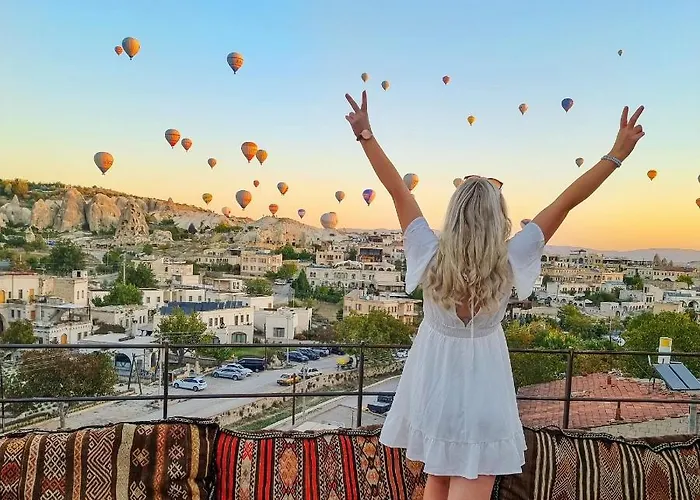 Hera Cave גורמה